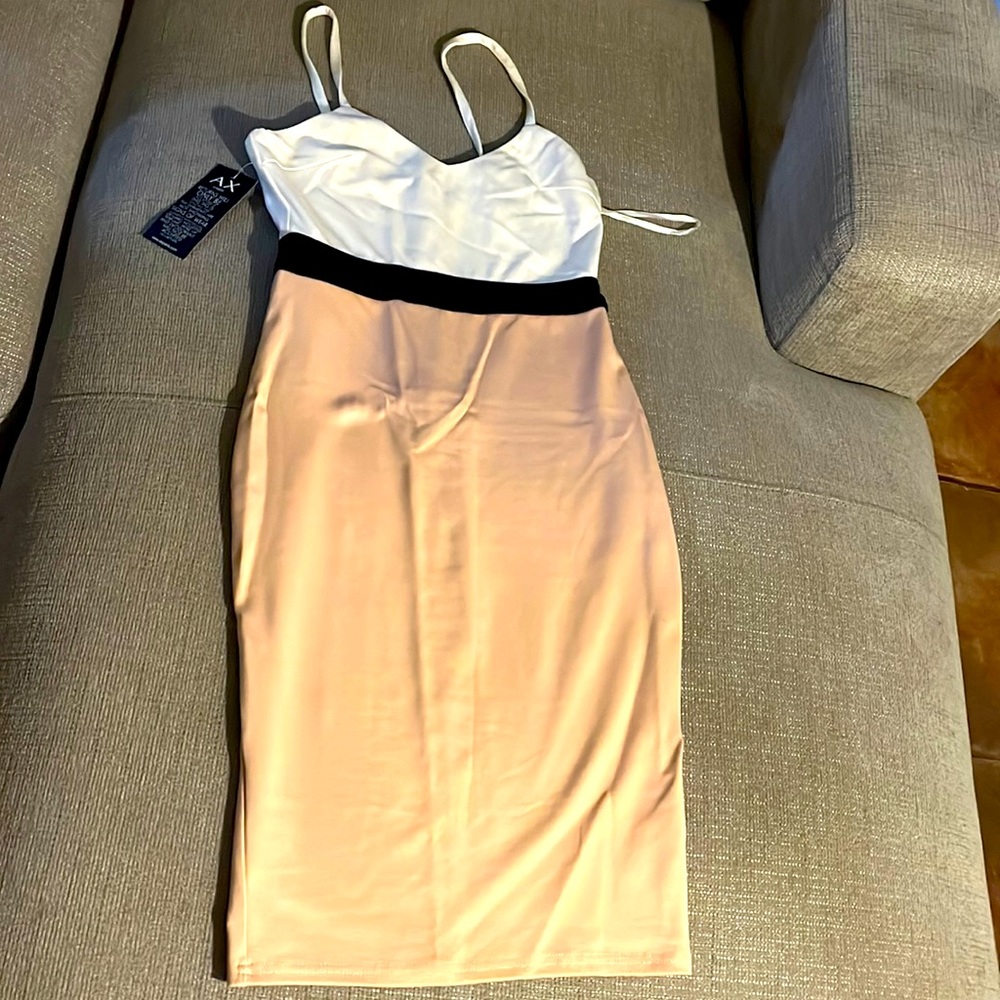 AX Paris women’s size 6 midi dress